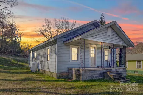 155 Faduma St, Troy, NC 27371