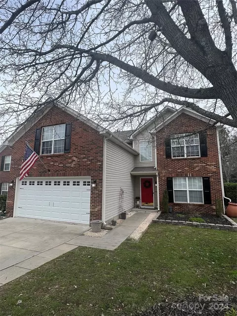 140 Amber Woods Dr, Tega Cay, SC 29708