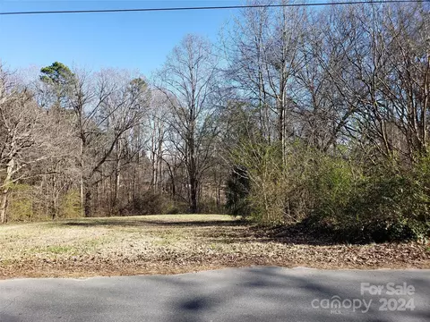 2230 Hillcrest 46-48 Rd #46-48, Dallas, NC 28034