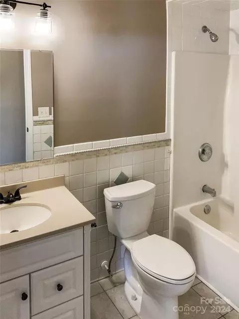 Bath - 492 Drumstand Rd, Stony Point, NC 28678 photo 1 of 2