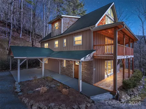 Exterior - 251 Jade Dr, Clyde, NC 28721 photo 2 of 12