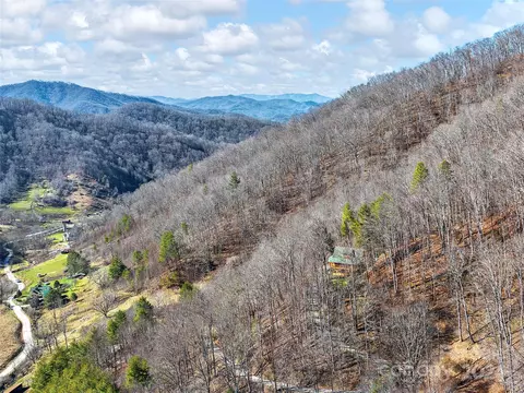 View/Area - 251 Jade Dr, Clyde, NC 28721 photo 1 of 4