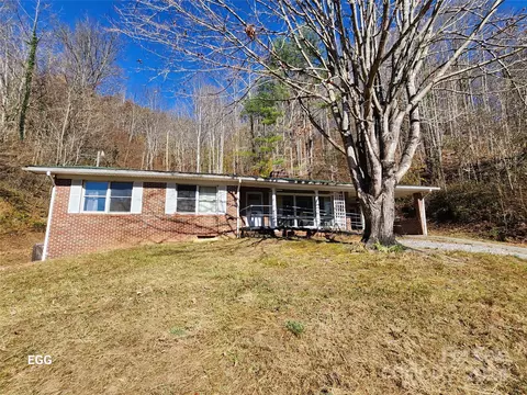 1500 N 226 Hwy, Bakersville, NC 28705