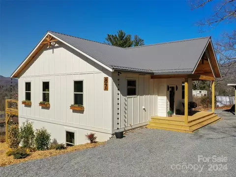 Exterior - 87 Oak St, Clyde, NC 28721 photo 3 of 14