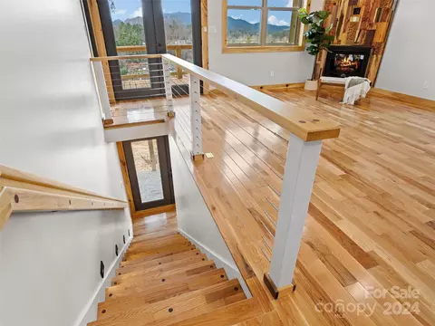 Entry Way - 87 Oak St, Clyde, NC 28721 photo 2 of 3