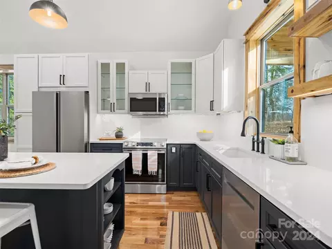 Kitchen - 87 Oak St, Clyde, NC 28721 photo 2 of 7