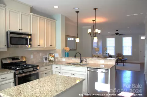 10137 Rainier Nw Trl NW, Huntersville, NC 28078