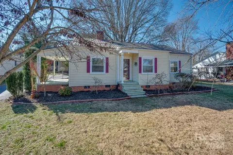 1451 11th Nw St NW, Hickory, NC 28601