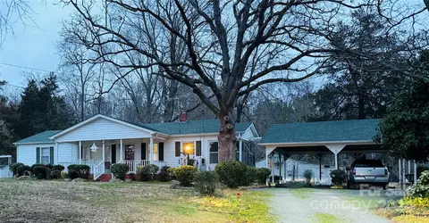 17 Macedonia Church Rd, Monroe, NC 28112