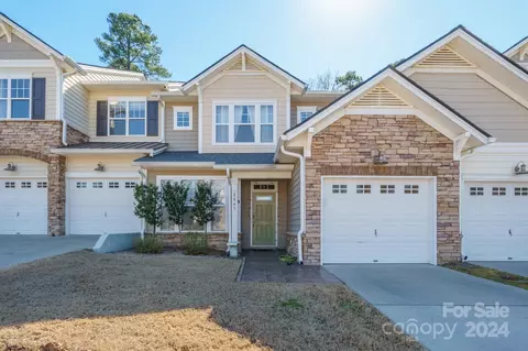 2063 Calloway Pines Dr, Fort Mill, SC 29708