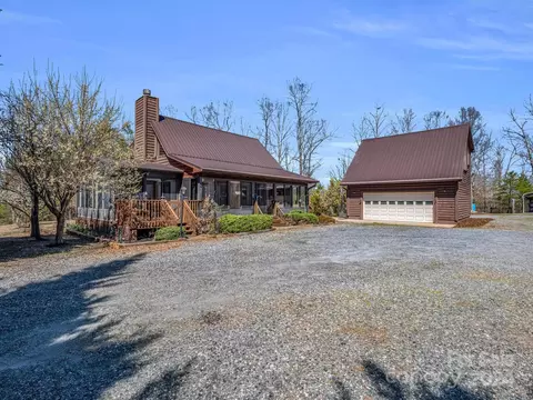 399 River Ridge Pkwy, Rutherfordton, NC 28139
