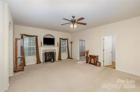 Living - 3661 Travertine Dr, Lancaster, SC 29720 photo 3 of 5