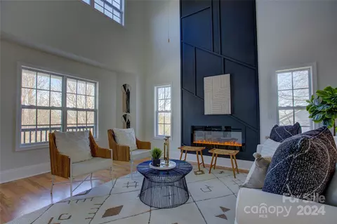 208 Spaniel Dr, Concord, NC 28025
