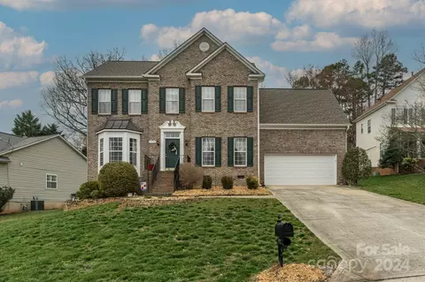 13721 Bluffton Ct, Pineville, NC 28134