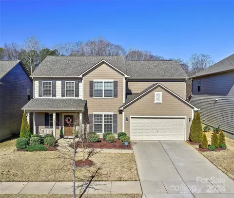 12521 Current Dr, Charlotte, NC 28278