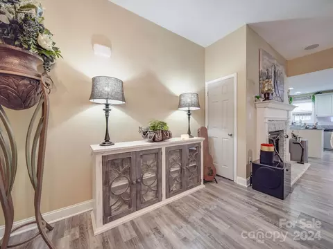 Entry Way - 4304 Chatterleigh Dr, Monroe, NC 28110 photo 2 of 3