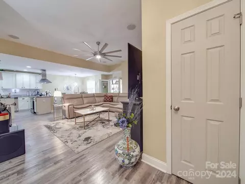 Living - 4304 Chatterleigh Dr, Monroe, NC 28110 photo 6 of 7