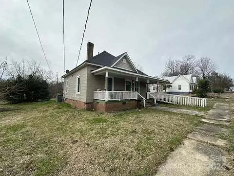 Exterior - 206 Earnhardt St, Salisbury, NC 28144 photo 3 of 9