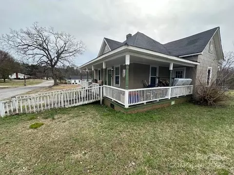Exterior - 206 Earnhardt St, Salisbury, NC 28144 photo 2 of 9