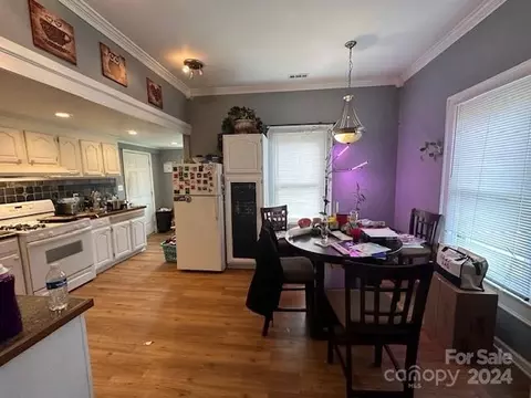 Dining - 206 Earnhardt St, Salisbury, NC 28144 photo 1 of 2