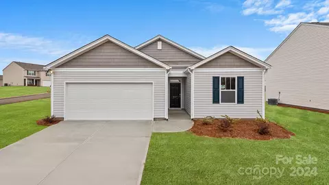 51 Callie River Ct, Clyde, NC 28721