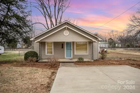 2814 S Ridge Ave, Concord, NC 28025