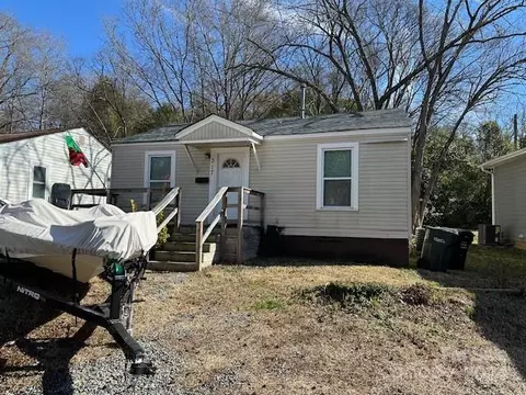 317 Broad Dr, Concord, NC 28025