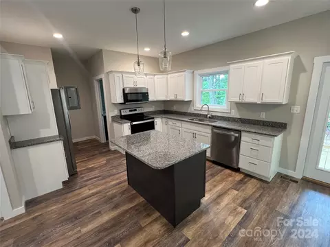Kitchen - 215 Whitaker Rd, Fairview, NC 28730 photo 2 of 2