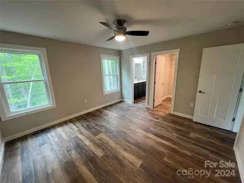 Bedroom - 215 Whitaker Rd, Fairview, NC 28730 photo 2 of 3