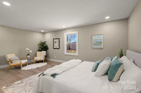 Bedroom - 18 Hydrangea Dr, Leicester, NC 28748 photo 4 of 9