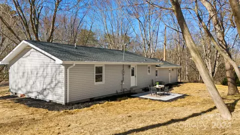 Exterior - 18 Hydrangea Dr, Leicester, NC 28748 photo 6 of 7
