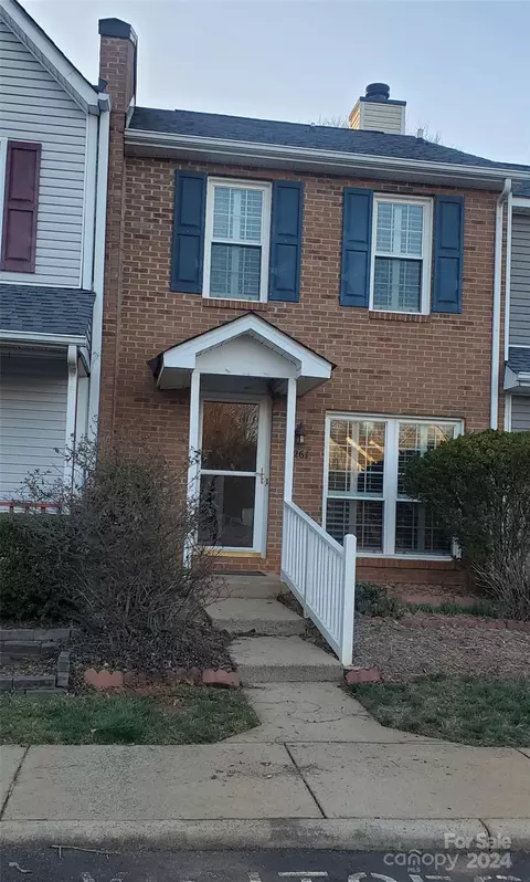 8261 Golf Ridge Dr, Charlotte, NC 28277