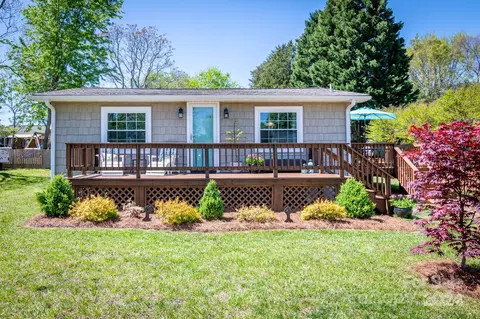 131 Marlin Dr, Mooresville, NC 28117
