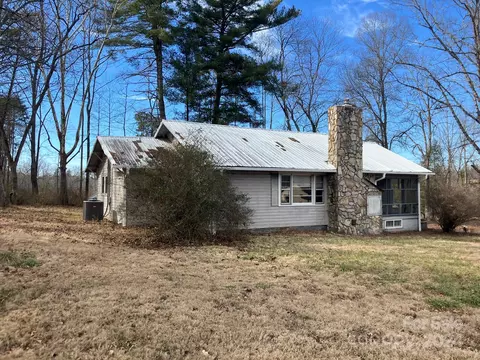 1680 Oakland Rd, Forest City, NC 28043