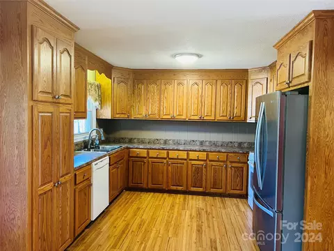 126 Wright Cir, Cherryville, NC 28021 photo 7