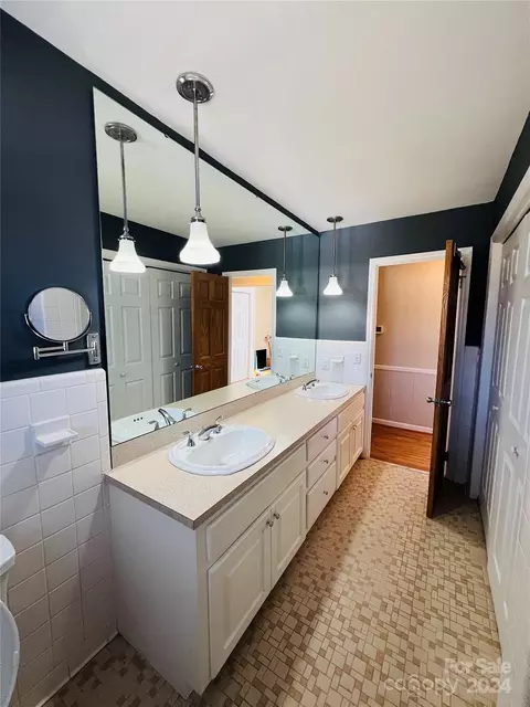 126 Wright Cir, Cherryville, NC 28021 photo 12