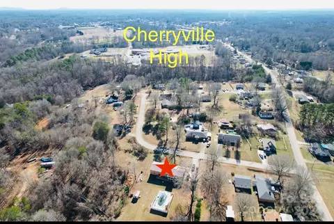 126 Wright Cir, Cherryville, NC 28021 photo 4