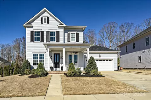 570 Crawfish Dr, Fort Mill, SC 29708