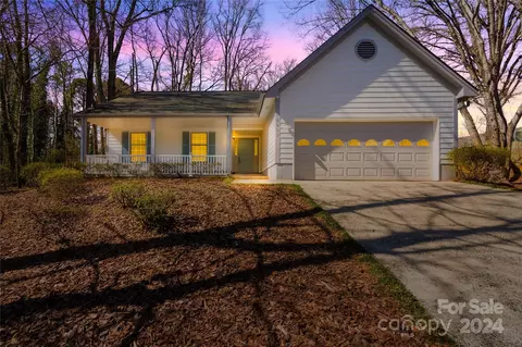 6612 Barry Whitaker Pl, Mint Hill, NC 28227