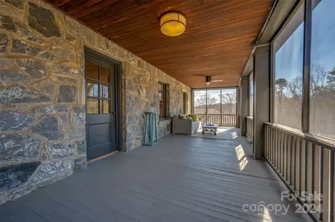 Exterior - 112 Glenwalden Ln, Tryon, NC 28782 photo 6 of 13