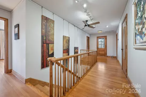 Entry Way - 112 Glenwalden Ln, Tryon, NC 28782 photo 4 of 5