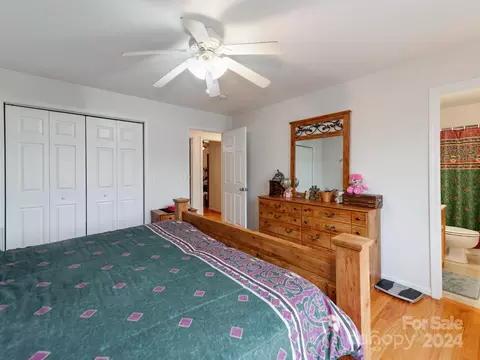 Bedroom - 2613 Genes Loop, Morganton, NC 28655 photo 2 of 5
