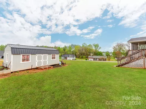 Exterior - 2613 Genes Loop, Morganton, NC 28655 photo 10 of 10