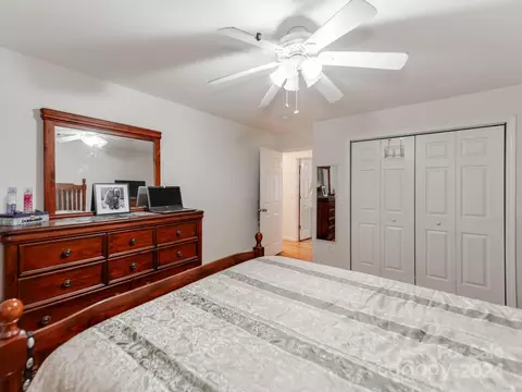 Bedroom - 2613 Genes Loop, Morganton, NC 28655 photo 4 of 5