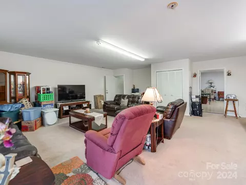 Living - 2613 Genes Loop, Morganton, NC 28655 photo 7 of 8