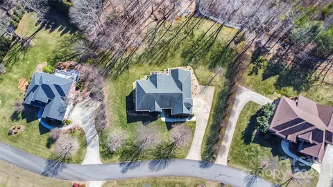 Exterior - 6316 Dwayne Starnes Dr, Hickory, NC 28602 photo 7 of 7