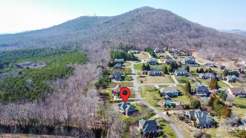 View/Area - 6316 Dwayne Starnes Dr, Hickory, NC 28602 photo 2 of 3