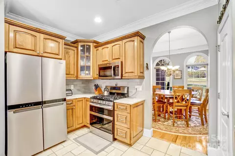 Kitchen - 6316 Dwayne Starnes Dr, Hickory, NC 28602 photo 2 of 3