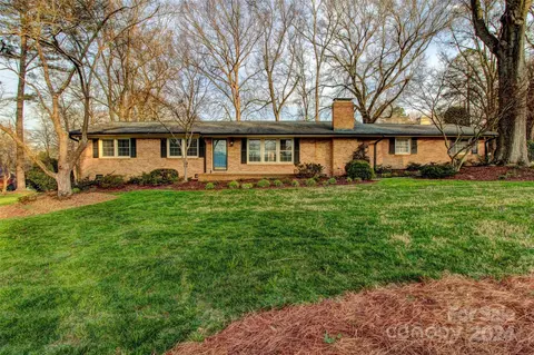 902 N 12th St, Bessemer City, NC 28016