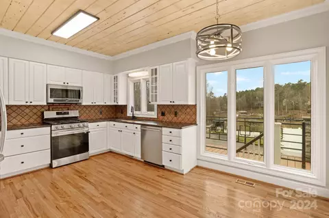 Kitchen - 8593 Blue Heron Dr, Terrell, NC 28682 photo 5 of 6